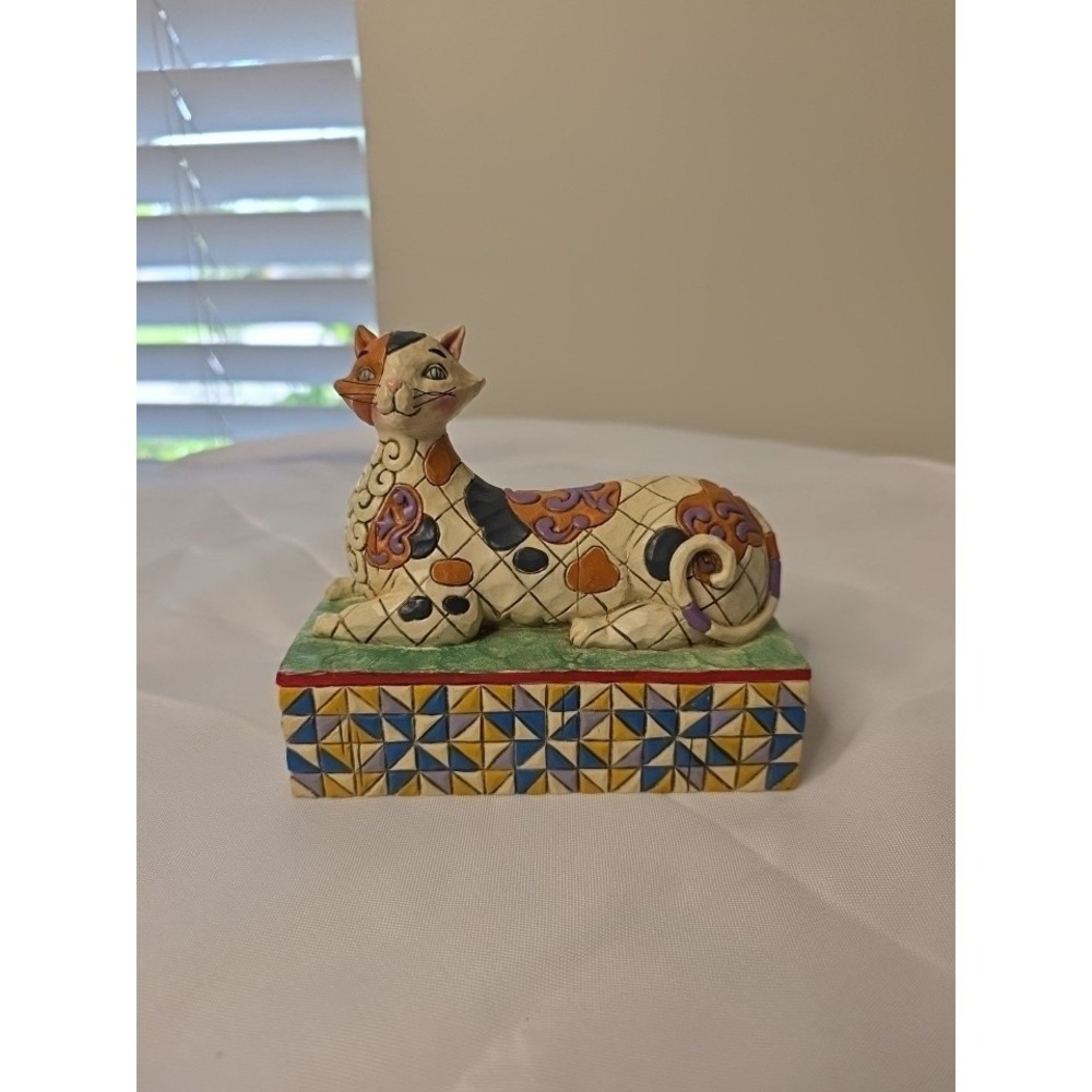Jim Shore by‎ Enesco Heartwood Creek Orange Cat Calliope Laying on a Box, 2003